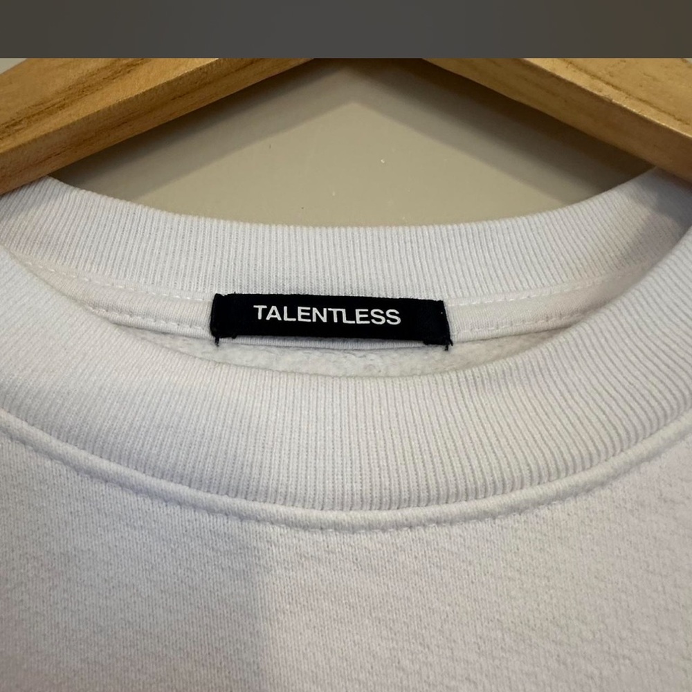 TALENTLESS White Ribbed Crewneck Sweatshirt